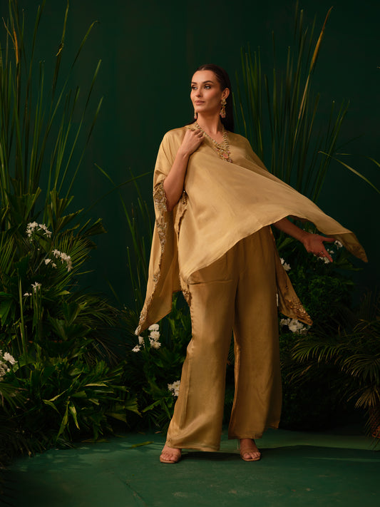 Akruti Kaftan Set